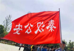 更大、更快、更强劲！新一代保时捷Macan EV亮相